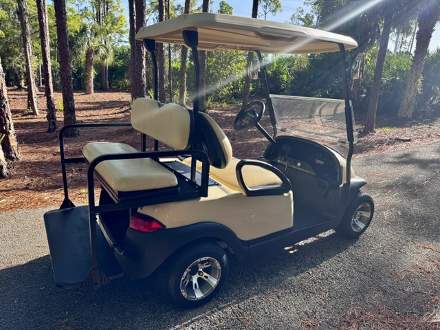 2012 Club Car Precedent