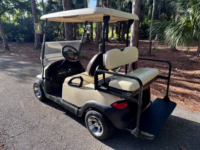 2012 Club Car Precedent
