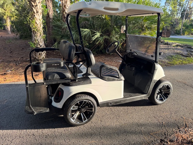 2012 Club Car Precedent
